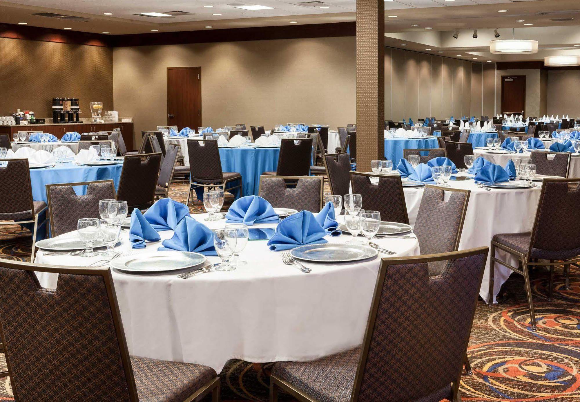 Courtyard By Marriott Hotel